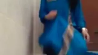 umm Cum Pr išdaiga pritūpęs ant vertas gaidys