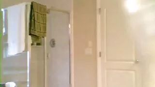 Jis įdėti savo moteris ant varpos ir patiko jos makšties