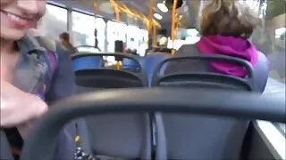 Madingas Baseinas Pakliuvom Mergina Oslas su savo kojų