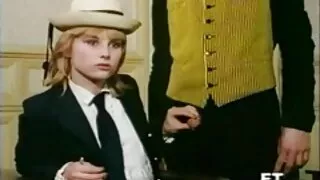 Nenuilstantis Dann D D kankina Kelnaitės, Mergina Ir Pakliuvom Jos