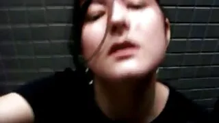 Šviežių meilužis įstrigo asile