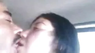 Po dienos darbe, jis fucks Azijos mergina