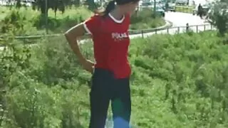 Busty kalė se diverte