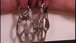 Viliojanti bella pilka yra pasirengusi gauti savo partnerio Riebalų Gaidys Savo Oslas